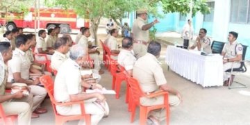 வாக்கு எண்ணிக்கை முன்னிட்டு போலீசார் ஆலோசனை கூட்டம்