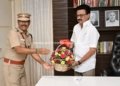 பணி ஓய்வு. காவல்துறை அதிகாரிக்கு வாழ்த்து தெரிவிப்பு