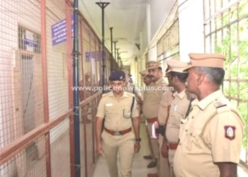 வாக்கு எண்ணிக்கை மையத்தை ஆய்வு செய்த எஸ்.பி