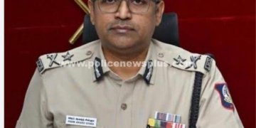 பொன்னேரியில் போலீசார் அதிரடி நடவடிக்கை