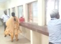 அம்மா உணவகத்தில் அலுவலர்கள் ஆய்வு