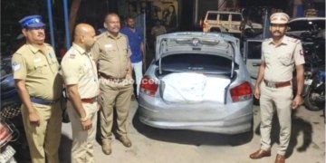 குடோனில் புகையிலை பொருட்கள் விற்பனை செய்த இளைஞர் கைது
