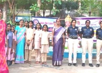 கிருஷ்ணகிரியில் இணையவழி குற்றங்கள் குறித்த விழிப்புணர்வு நிகழ்ச்சி