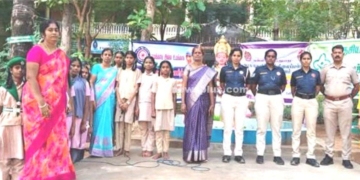 கிருஷ்ணகிரியில் இணையவழி குற்றங்கள் குறித்த விழிப்புணர்வு நிகழ்ச்சி