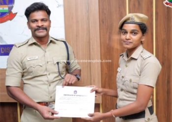 குற்றவாளியை பிடிக்க உதவிய ஊர்க்காவல் படை பெண்ணுக்கு எஸ்.பி. பாராட்டு