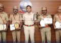 பணி நிறைவு பெறும் காவல்துறையினருக்கு  எஸ்.பி. பாராட்டு