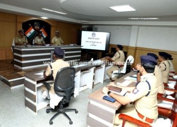 மதுரையில் சட்டம்-ஒழுங்கு ஆய்வுக் கூட்டம்