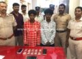 திருச்செந்தூரில் கஞ்சா விற்பனையில் ஈடுபட்ட 2 பேர் கைது