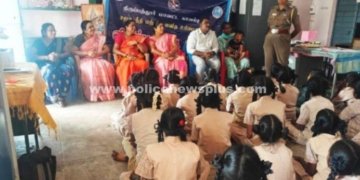 இணையவழி குற்றங்கள் குறித்தது காவல்துறை விழிப்புணர்வு நிகழ்ச்சி