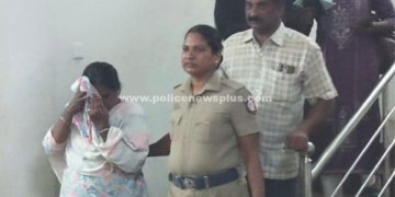 லஞ்சம் வாங்கிய இரண்டு சர்வேயர்கள் கைது