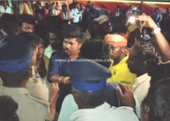 உசிலம்பட்டி அருகே கோவில் திருவிழாவில் தகராறு. பக்தர்கள் சாலை மறியல்