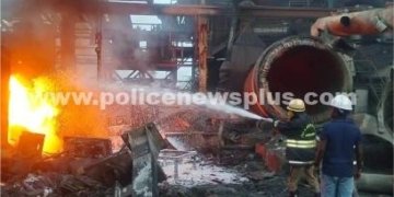 கும்மிடிப்பூண்டி சிப்காட் தொழிற்பேட்டையில் தீ விபத்து