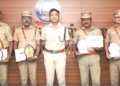 பணி நிறைவு பெற்ற காவல்துறையினருக்கு எஸ்.பி. பாராட்டு