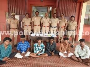 கொள்ளையடிக்க சதித்திட்டம் தீட்டிய 6 பேர் கைது