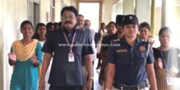 லால்குடி கல்லூரி மாணவர்களுக்கு பெண்கள் பாதுகாப்பு விழிப்புணர்வு