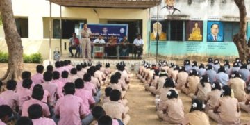 மனித உரிமைகள் பிரிவு சார்பில் விழிப்புணர்வு நிகழ்ச்சி
