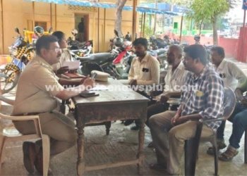 காவல் நிலையத்தில் பொதுமக்கள் குறை தீர்ப்பு முகாம்