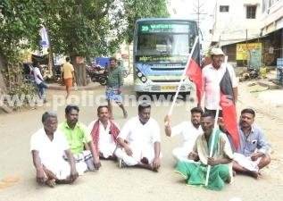 பல்வேறு இடங்களில் திமுகவினர் சாலை மறியல்