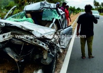 லாரி மீது கார் மோதி விபத்து