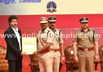 சிறப்பாக பணியாற்றிய காவல்துறையினருக்கு முதலமைச்சர் விருதுகள்