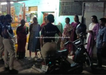 தேனியில் சிங்கப்பெண் அதிரடிப்படையினர் விழிப்புணர்வு