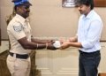 காவல்துறை அதிகாரிகளுக்கு முதலமைச்சர் பாராட்டு