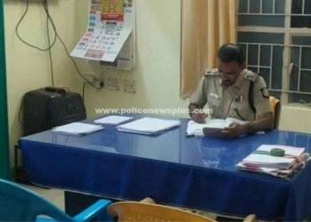 காவல் நிலையத்தில் எஸ்.பி. திடீர் ஆய்வு