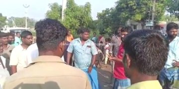 குப்பை லாரிகளைச் சிறைப் பிடித்து பொதுமக்கள் சாலை மறியல்