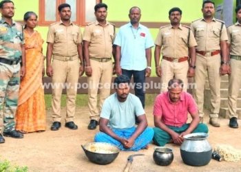 வனப்பகுதிக்குள் வேட்டையாடிய 2 பேர் கைது