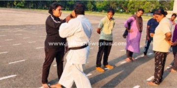 நாகப்பட்டினத்தில் பெண் காவலர்களுக்கு தற்காப்புப் பயிற்சி